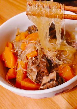 百里香燉牛肉粉絲煲 的食譜成品照片