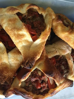 Una foto de Fatay empanadas árabes rápidas