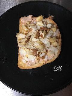 Una foto de Tosta de foie y manzana