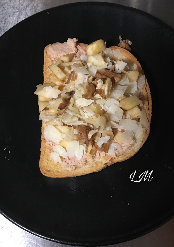 Una foto de Tosta de foie y manzana