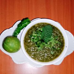 A picture of Green chutney 🌶️🍋🧄.