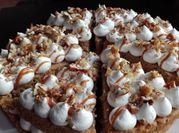 Una foto de topping caramelo