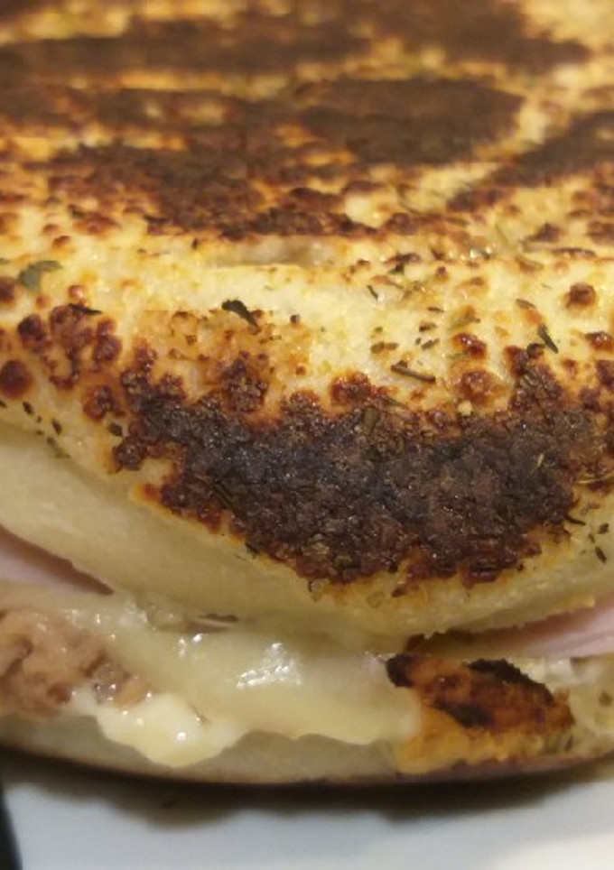 Una foto de Focaccia rellena