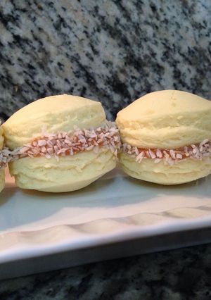 Una foto de Alfajores