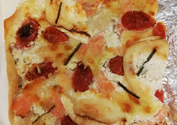 Pizza au saumon-fromage