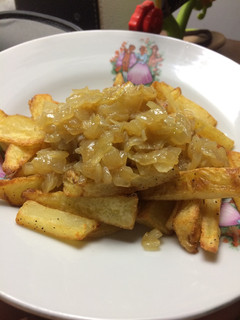 Foto resep Kentang goreng garing with caramelized onion ala anak kos