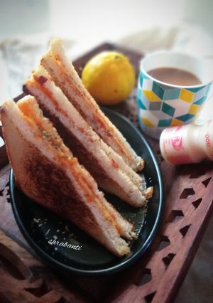 চিকেন স্যান্ডউইচ (Chicken Sandwich Recipe In Bengali) রেসিপির প্রধান ছবি