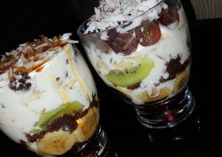 Chocolate cake fruit Parfait