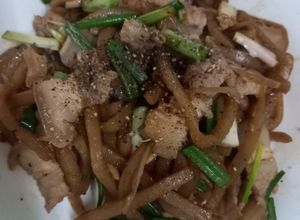 Hình của món Củ cải xào thịt ba chỉ.