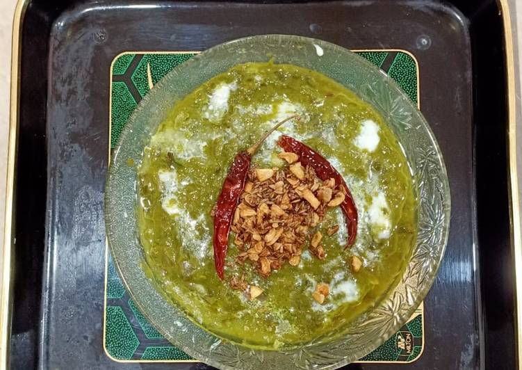 Recipe of Homemade Lasooni palak