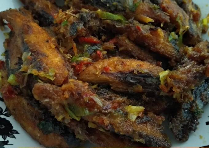 Resep Tongkol Balado Pedas Manis Oleh Zulfa Ifary Cookpad