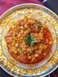 દુધી દાળ નુ શાક (Doodhi Dal Shak Recipe In Gujarati) રેસીપી મુખ્ય ફોટો