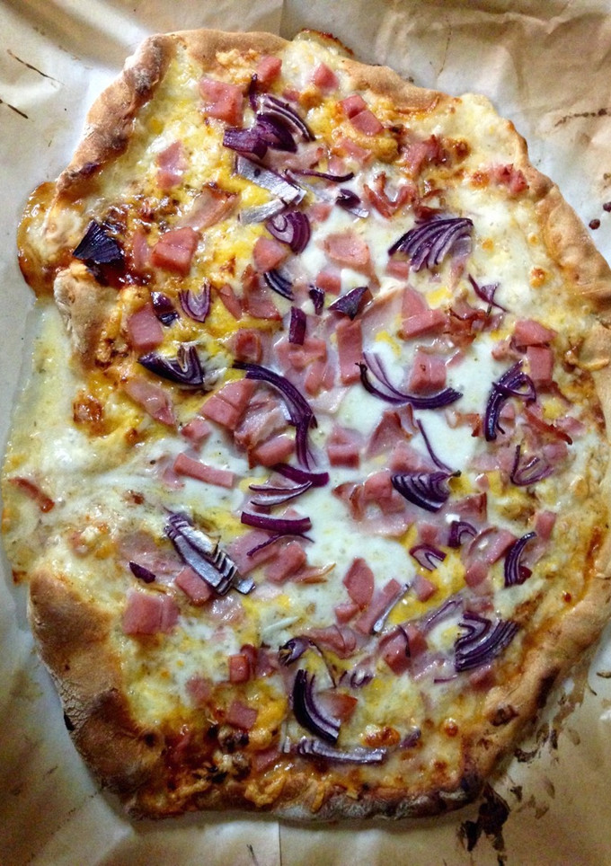 Una foto de Pizza barbacoa