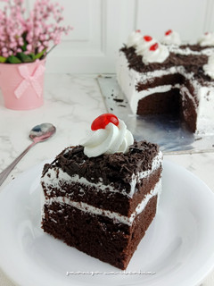 Foto resep Blackforest 🍫(base cake Brownies kukus Ny. Liem)