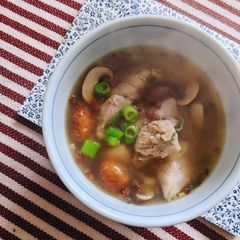 A picture of Ginger chicken soup 🐣.