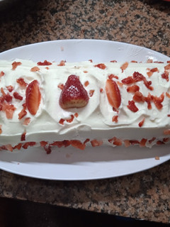 Una foto de Pionono con crema y 💚🍓🍓🍓 Frutillas 🍓🍓🍓💚🍓🍓🍓