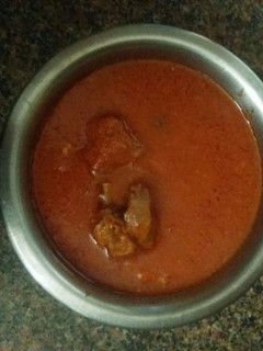 பள்ளிப்பாளையம் சிக்கன் கிரேவி(pallipalayam chicken gravy recipe in tamil) செய்முறை முக்கிய புகைப்படம்