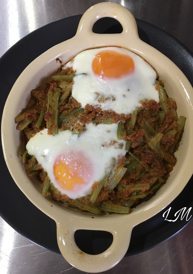 Una foto de Tagarninas esparragás con huevo