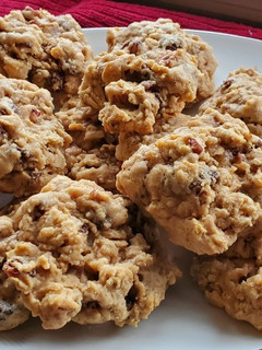 A picture of Oatmeal Raisin Cookies.