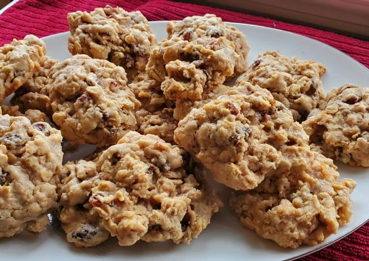 Recipe of Homemade Oatmeal Raisin Cookies