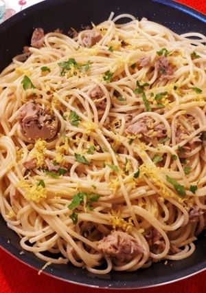O poză a rețetei Spaghete cu ton și lămâie.