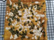Gambar kacang almond dan kuaci