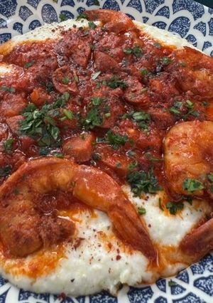 Foto de Camarões ao molho picante com puré cremoso