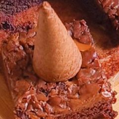 A picture of Fudgy Brownies.