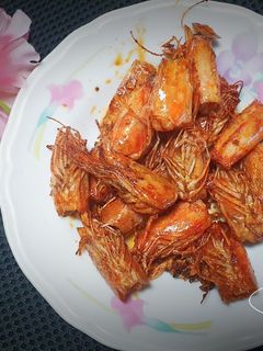 「炒蝦頭」濃郁蝦膏下酒菜 的食譜成品照片