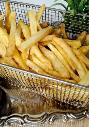 A picture of Fries bucket.