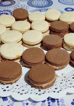 Una foto de Alfajorcitos de chocolate y vainilla