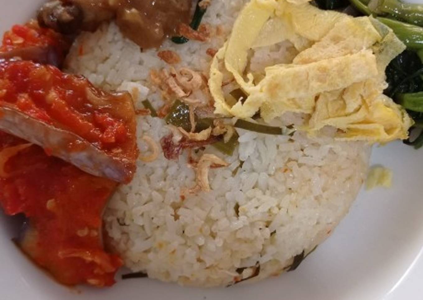 Nasi Liwet Daun Jeruk