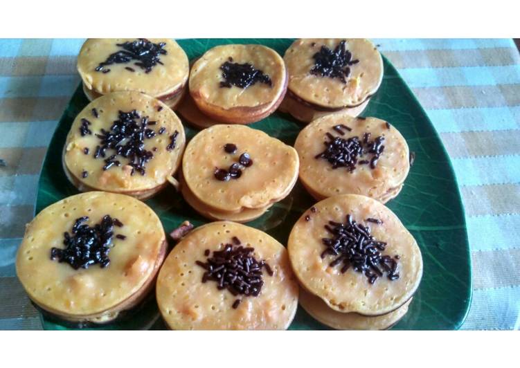 Kue lumpur ubi jalar kuning