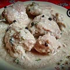 A picture of Chicken Rezala.