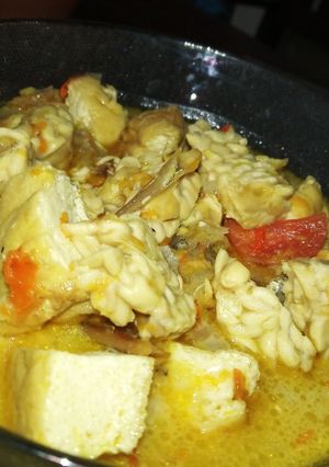 Foto resep Lodeh tempe, tahu, ikan teri super pedas
