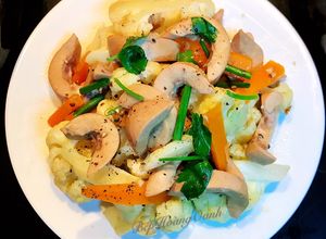 Hình của món Cật Heo Xào Bông Cải.