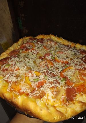 Foto resep Pizza ayam sosis tomat🍕
