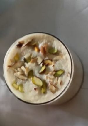 एपल स्मूदी(एप्पल स्मूदी (Apple smoothie recipe in Hindi) रेसिपी मुख्य फोटो