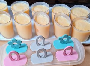 Una foto de Heladitos fáciles de dos ingredientes 🍦 Polos de durazno en conserva 🍑