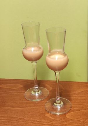 Sós karamell likőr recept fotója