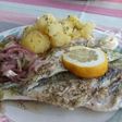 Doradas especiadas al horno con cebolla morada, para dieta