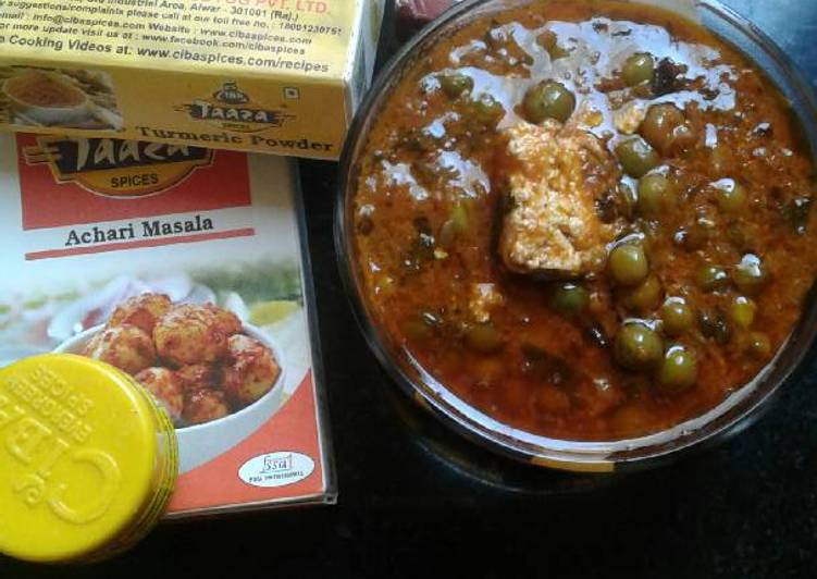 Achari matar paneer