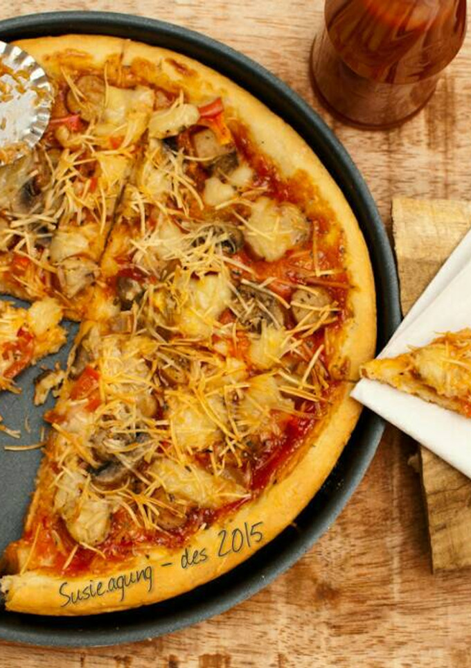 Foto resep Pizza enak & mudah (no knead dough)