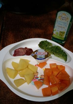 Foto resep MPasi 6m Kayla Kentang+wortel+brokoli+ati ayam