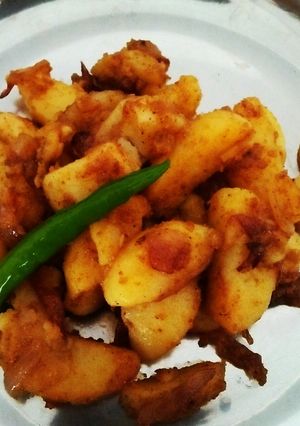 A picture of Crispy onion potato.