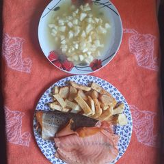Smoked Salmon and chips with Apple Sauce A picture of Smoked Salmon and chips with Apple Sauce.