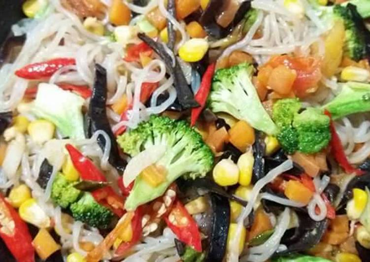 Steps to Make Quick Vegetarian Konjac Noodle