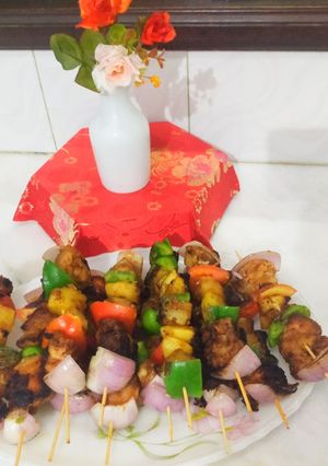 A picture of Potato and chicken grill sticks.