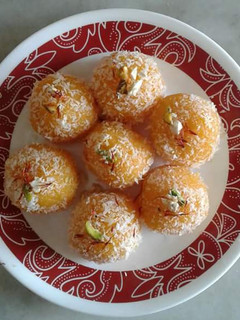 A picture of Coconut ladoo mango flavoured.