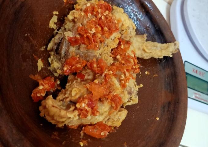 Resep Ayam geprek rumahan no ribet asli mantul Anti Gagal